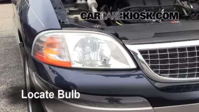 2002 Ford Windstar SEL 3.8L V6 Lights Turn Signal - Front (replace bulb)